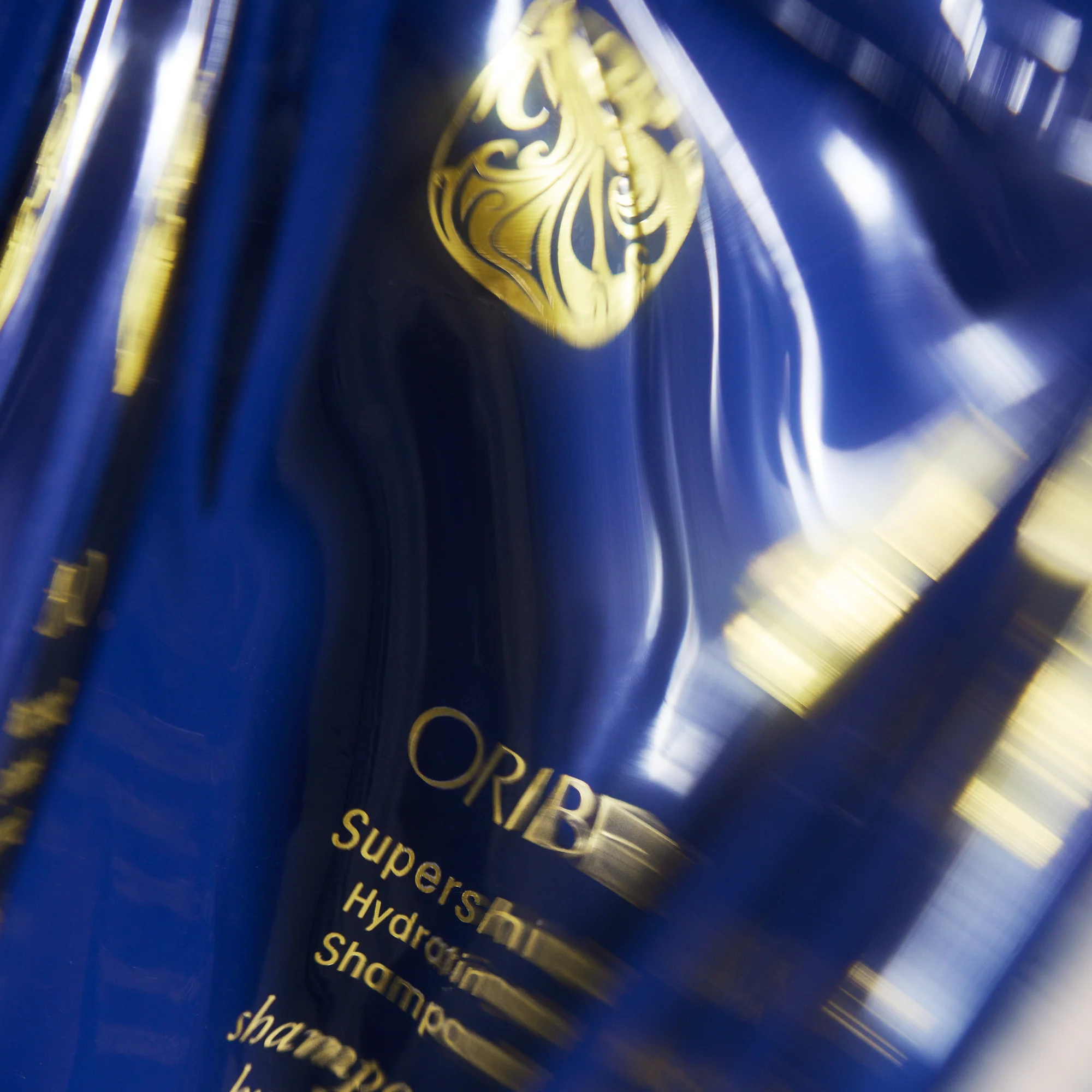 Supershine Hydrating Shampoo - Image 38